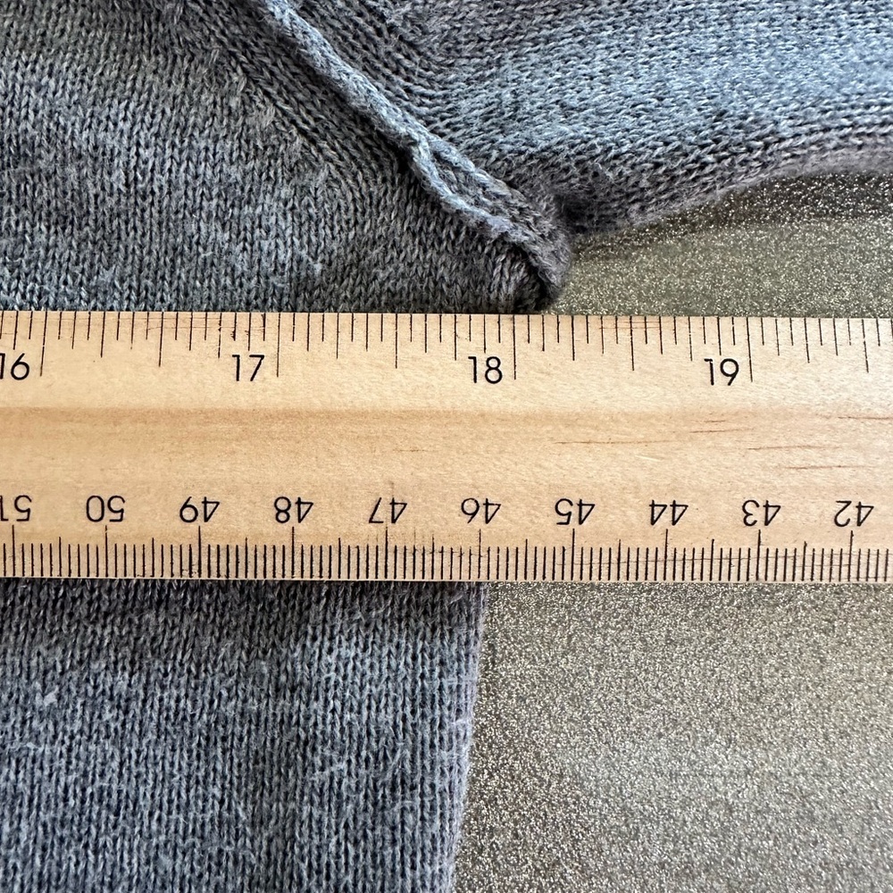 Banana Republic Gray Knit Cardigan | Ruffle Trim | Size M (1223) - Picture 10 of 11